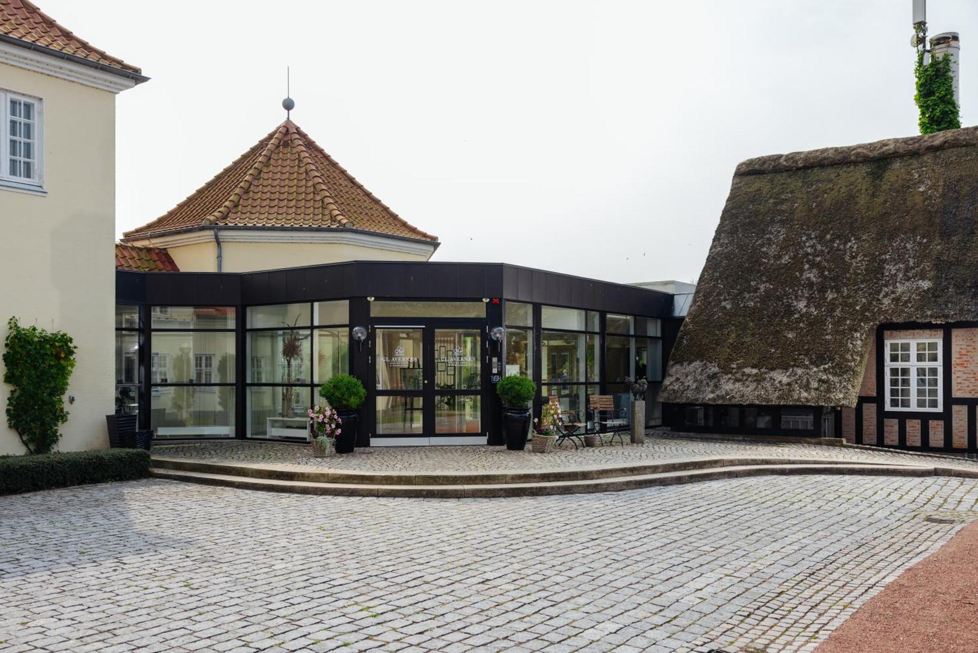 Gl. Avernaes Sinatur Hotel & Konference Ebberup Dış mekan fotoğraf